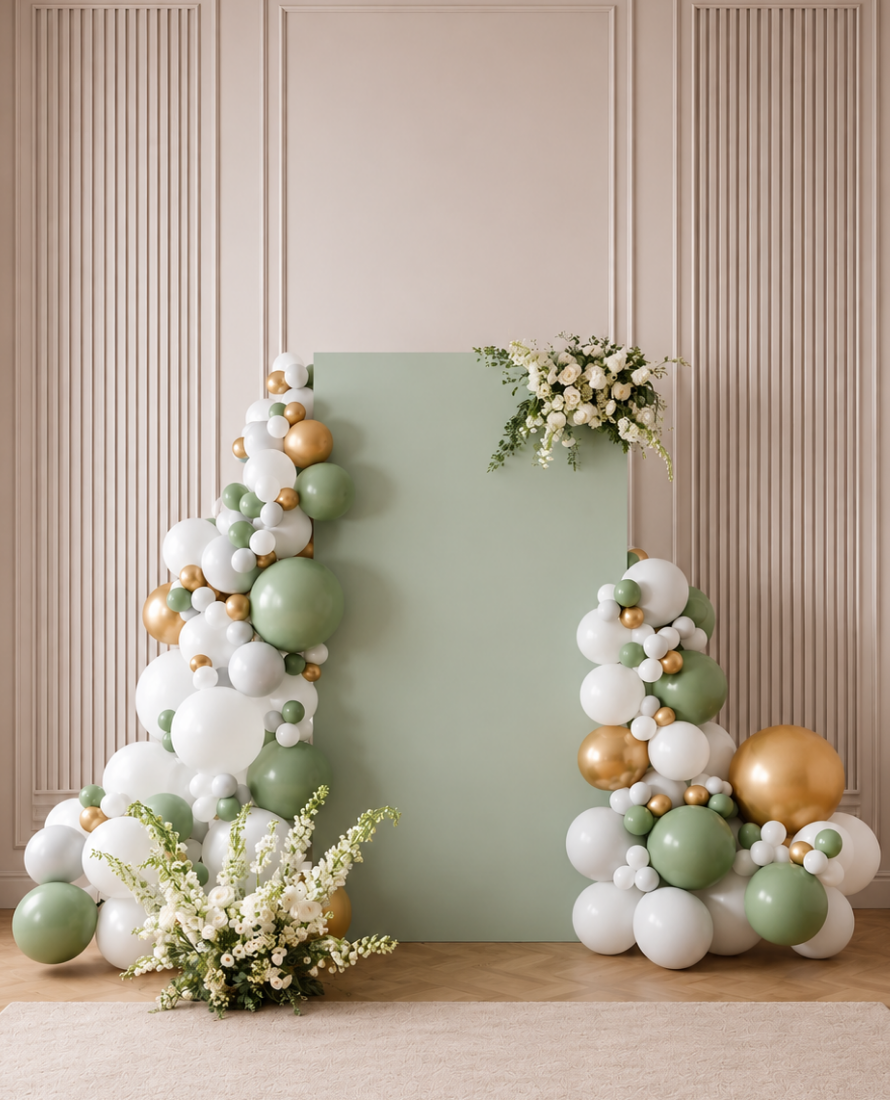 With Balloon Garland Essential